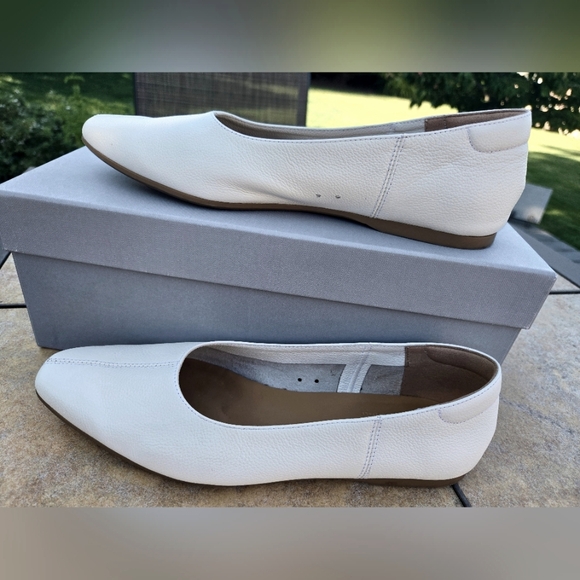 Everlane sz 6.5 Bone Leather Flat - Picture 3 of 4